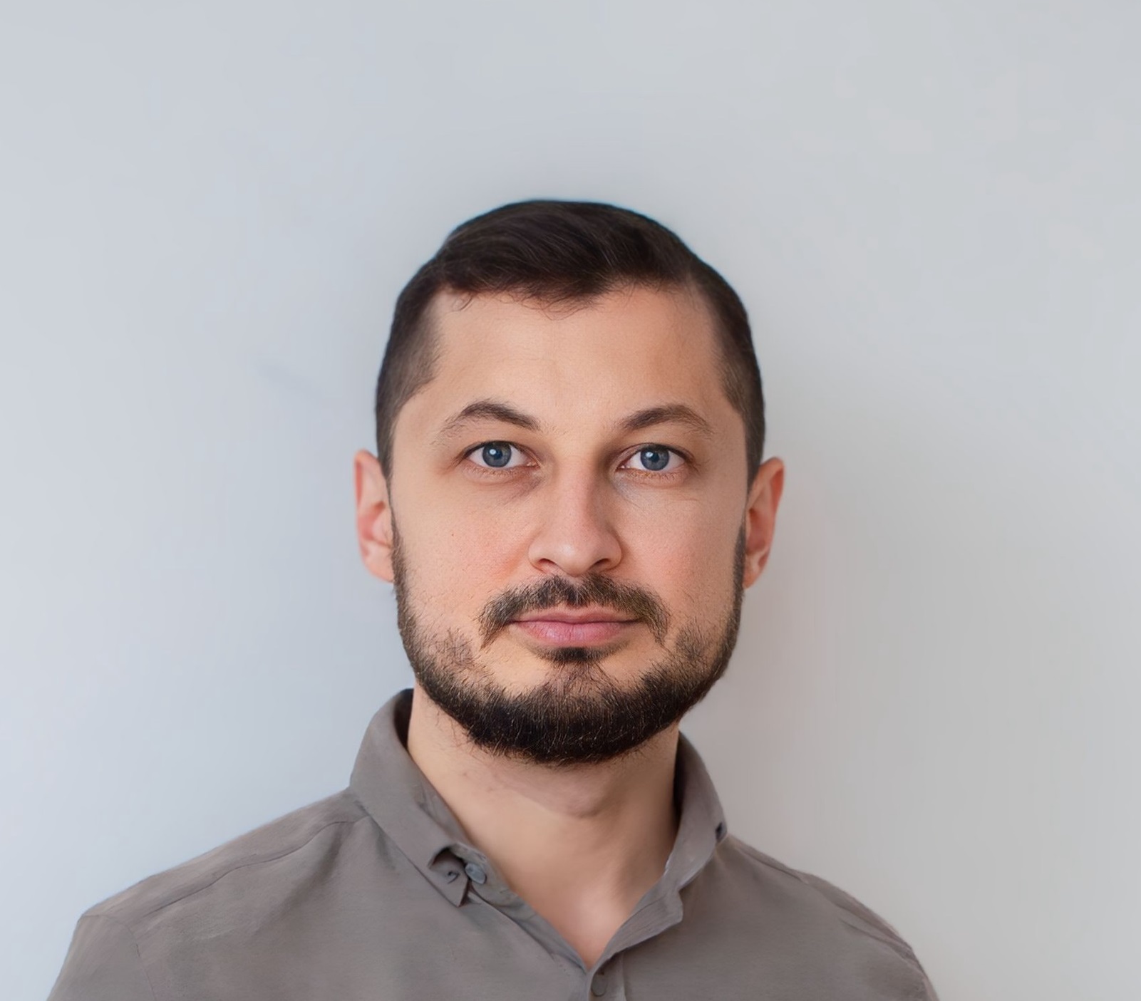 Денис Лаптев — преподаватель физики, математики и программирования